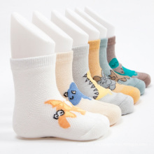 Venta caliente 2016 buena calidad niños calcetines dinosaurio lindo diseño